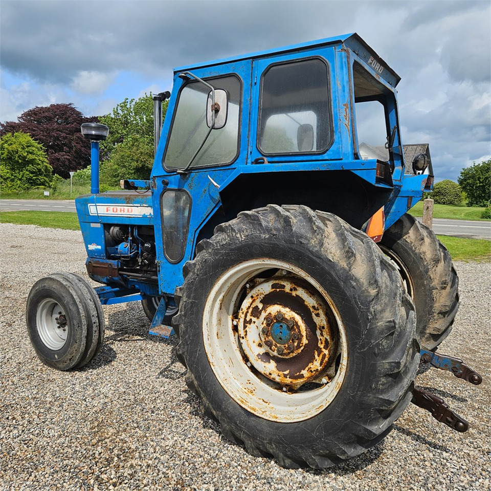 Ford 7000 - Tractor: afbeelding 3 Ford 7000 - Tractor: afbeelding 3