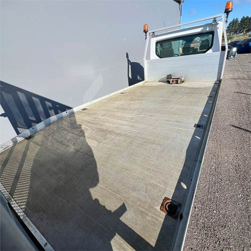 Vrachtwagen met open laadbak Ford Transit 2.0 Tdci: afbeelding 26 Vrachtwagen met open laadbak Ford Transit 2.0 Tdci: afbeelding 26