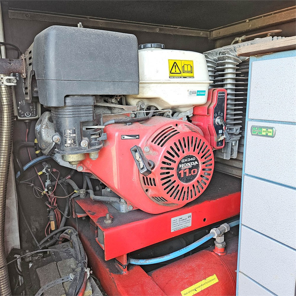 Gemeentelijke machine/ Speciaal, Bedrijfswagen Iveco Daily 70 C D: afbeelding 26
