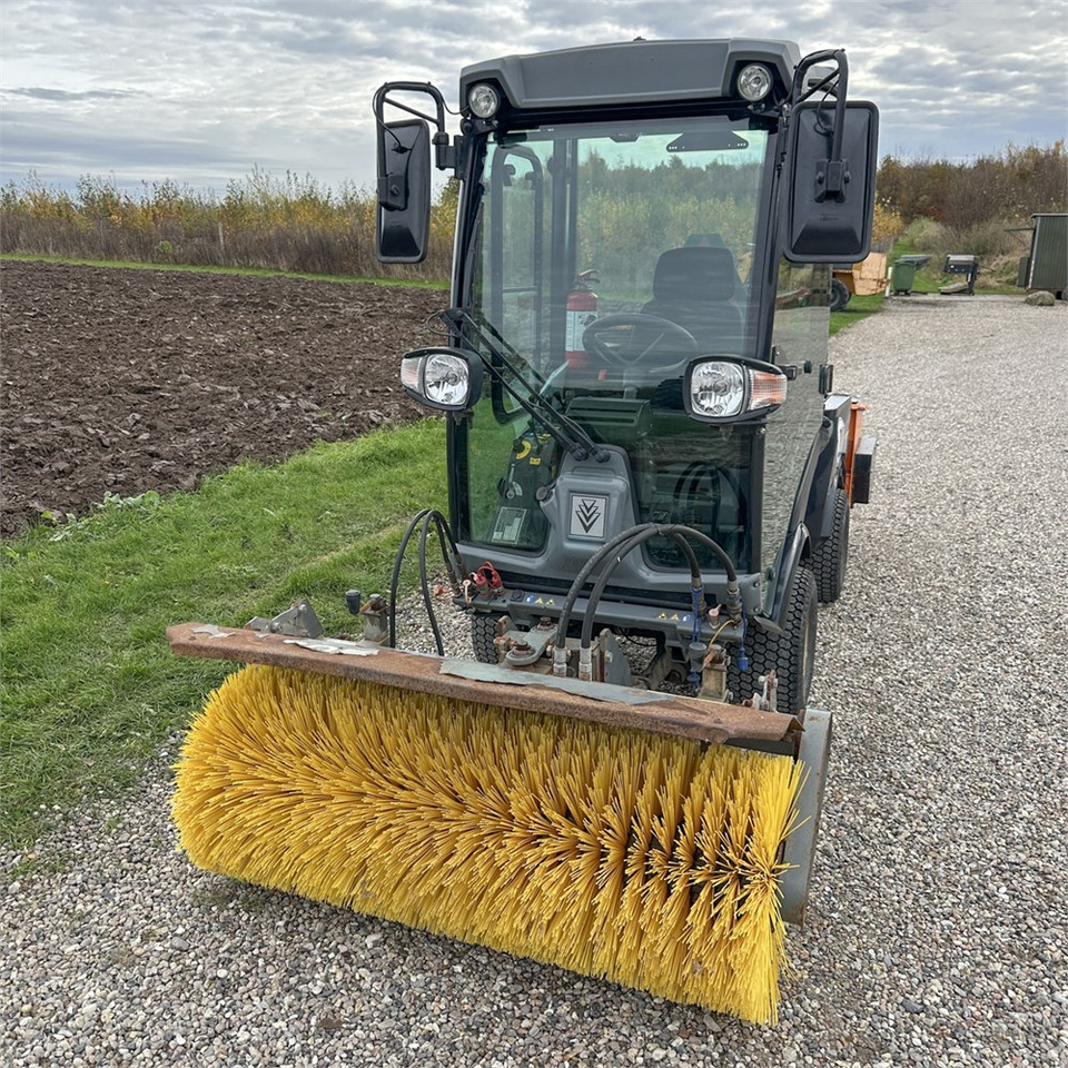 Kärcher MIC 34C Professioal - Gemeentelijke machine/ Speciaal: afbeelding 3 Kärcher MIC 34C Professioal - Gemeentelijke machine/ Speciaal: afbeelding 3