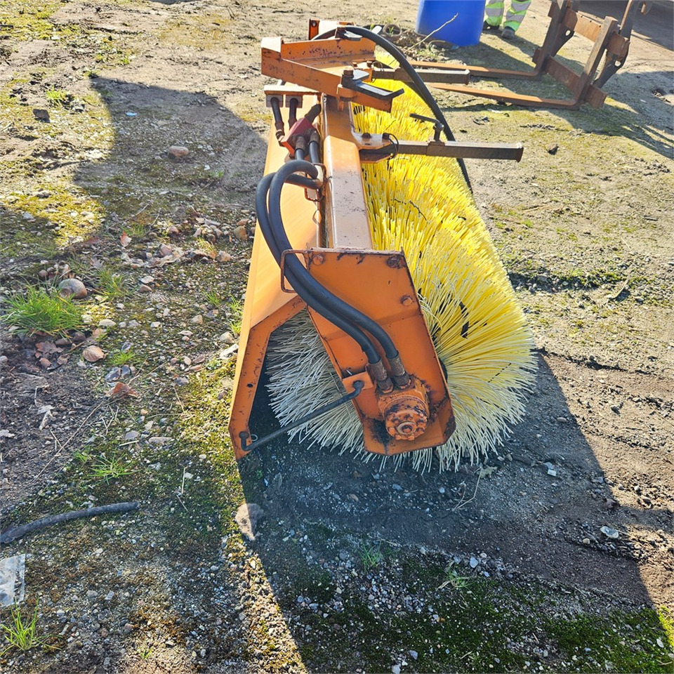 HWH HF 1A 1500 - Veeg: afbeelding 3 HWH HF 1A 1500 - Veeg: afbeelding 3