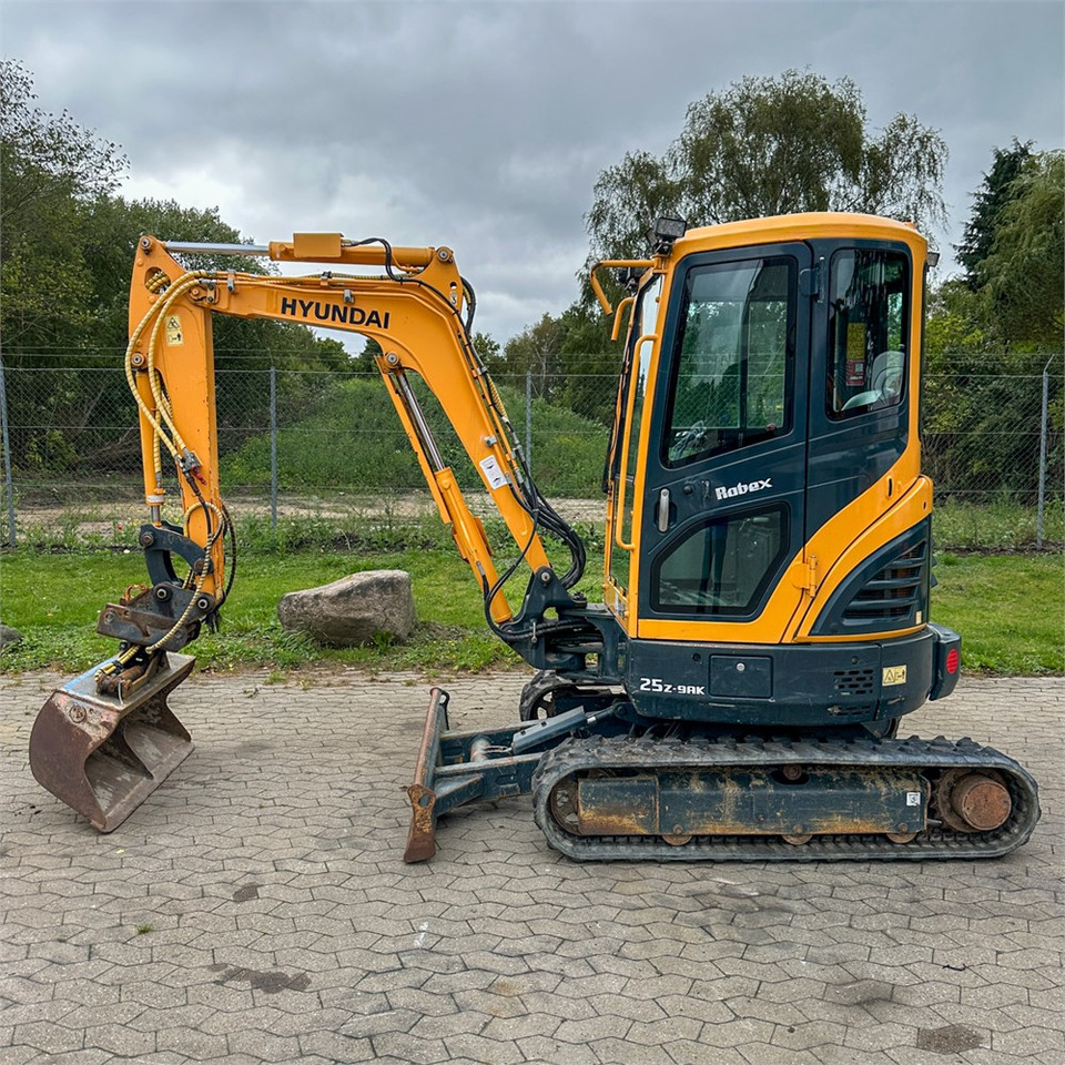 Hyundai Robex 25Z-9AK - Minigraafmachine: afbeelding 1 Hyundai Robex 25Z-9AK - Minigraafmachine: afbeelding 1
