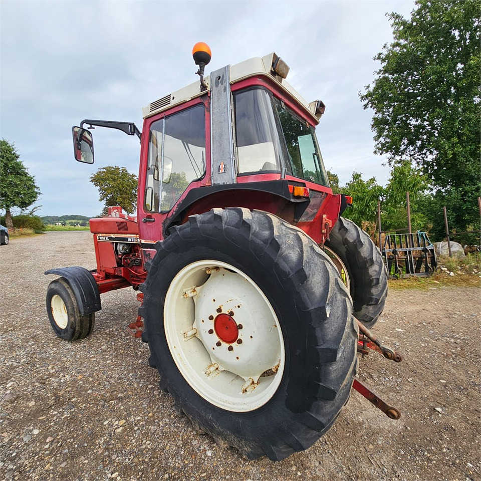 IH 1056 XL 2 WD - Tractor: afbeelding 4 IH 1056 XL 2 WD - Tractor: afbeelding 4