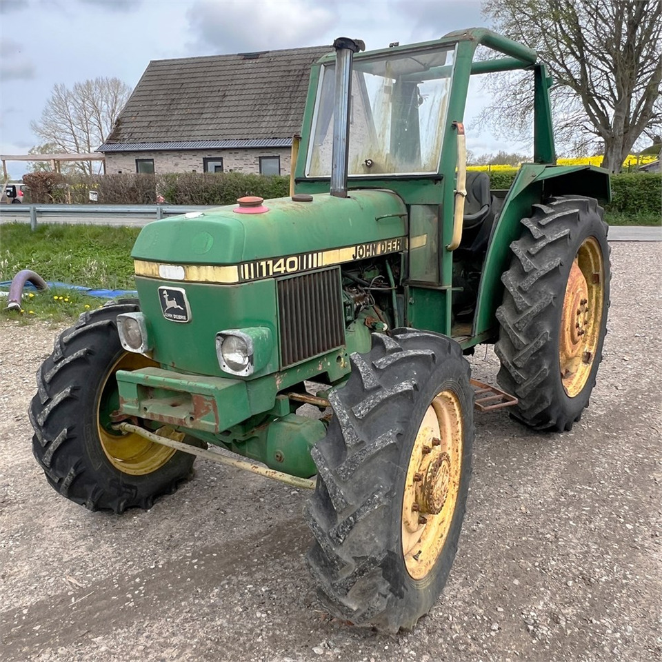 John Deere 1140 - Tractor: afbeelding 3 John Deere 1140 - Tractor: afbeelding 3