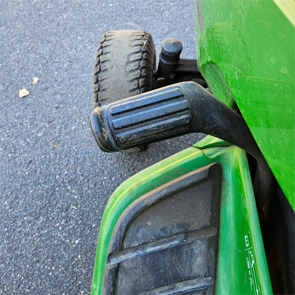 Gazonmaaier John Deere X304: afbeelding 48