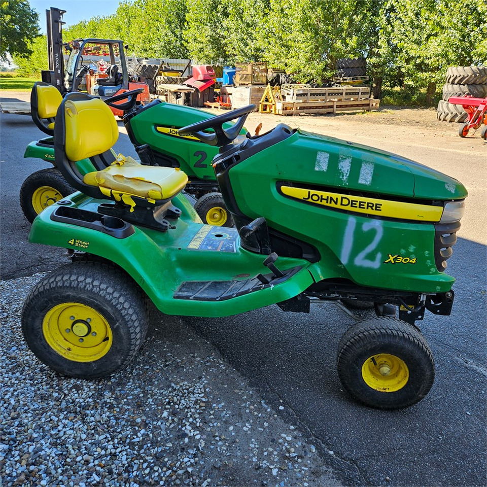 Gazonmaaier John Deere X304: afbeelding 25