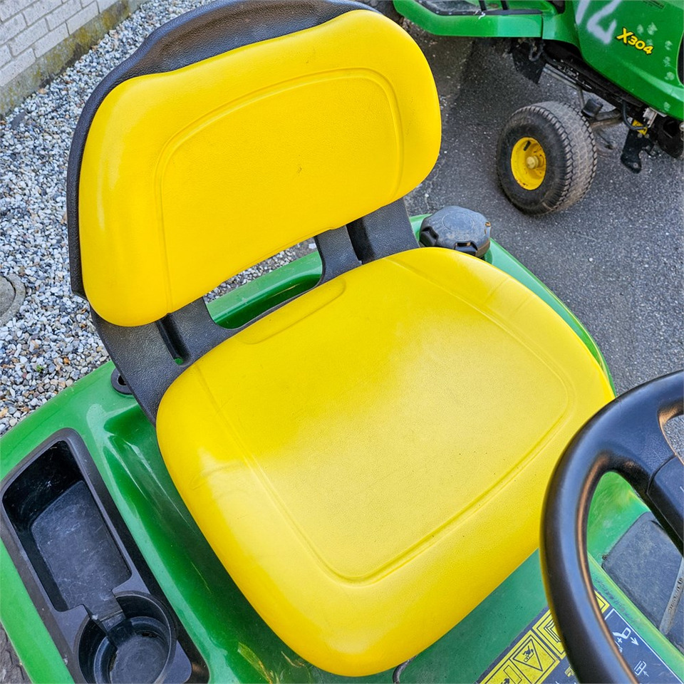 Gazonmaaier John Deere X304: afbeelding 6