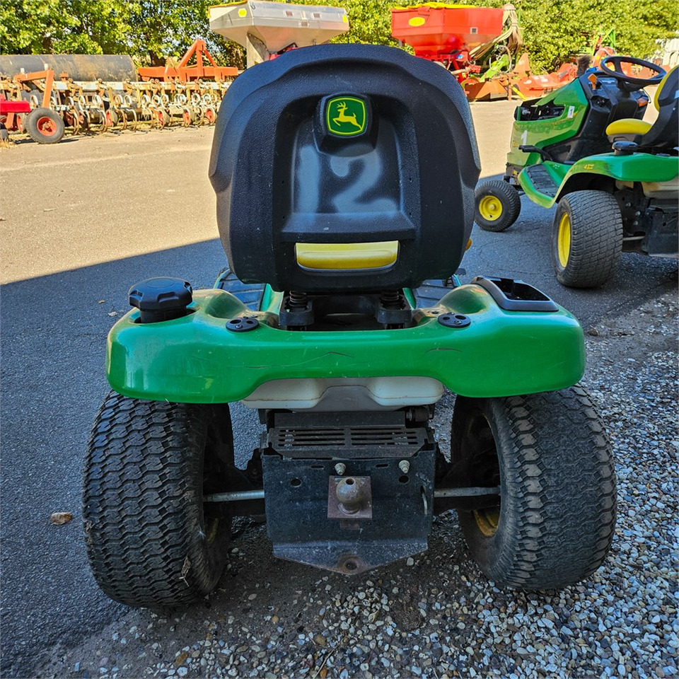 Gazonmaaier John Deere X304: afbeelding 26