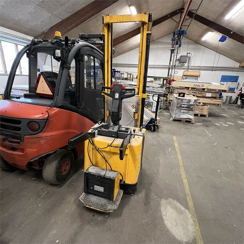 Jungheinrich Hawker Perfect Plus 3 PzB 300 - Palletwagen: afbeelding 2 Jungheinrich Hawker Perfect Plus 3 PzB 300 - Palletwagen: afbeelding 2