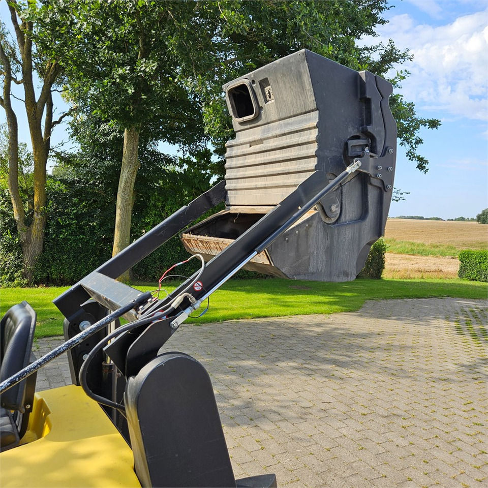 Industriële veegmachine Kärcher KMR 1250 B: afbeelding 19 Industriële veegmachine Kärcher KMR 1250 B: afbeelding 19