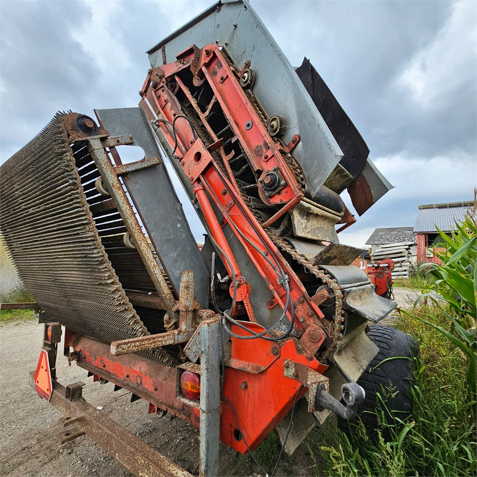 Kverneland UN 2200 - Aardappelrooier: afbeelding 4 Kverneland UN 2200 - Aardappelrooier: afbeelding 4