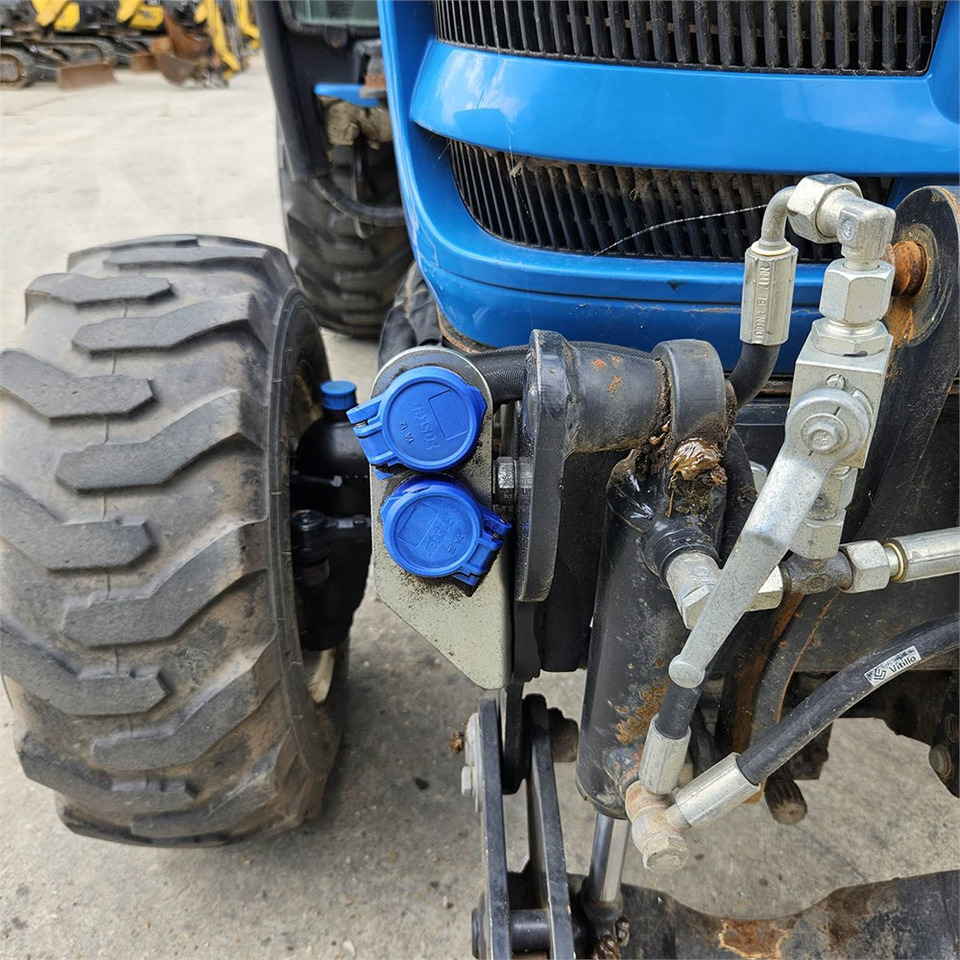 Gemeentelijke tractor LS Mtron Ls J27HST: afbeelding 31