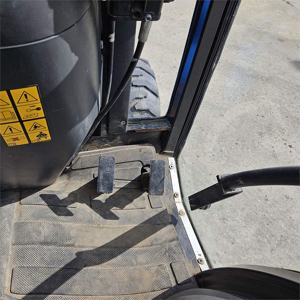 Gemeentelijke tractor LS Mtron Ls J27HST: afbeelding 25