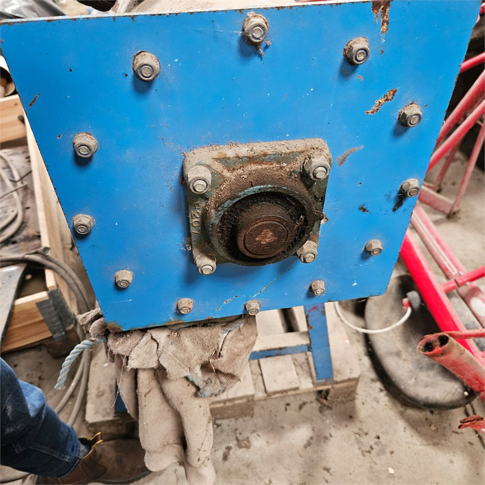 Loma VB40 - Veeteelt materiaal: afbeelding 3 Loma VB40 - Veeteelt materiaal: afbeelding 3