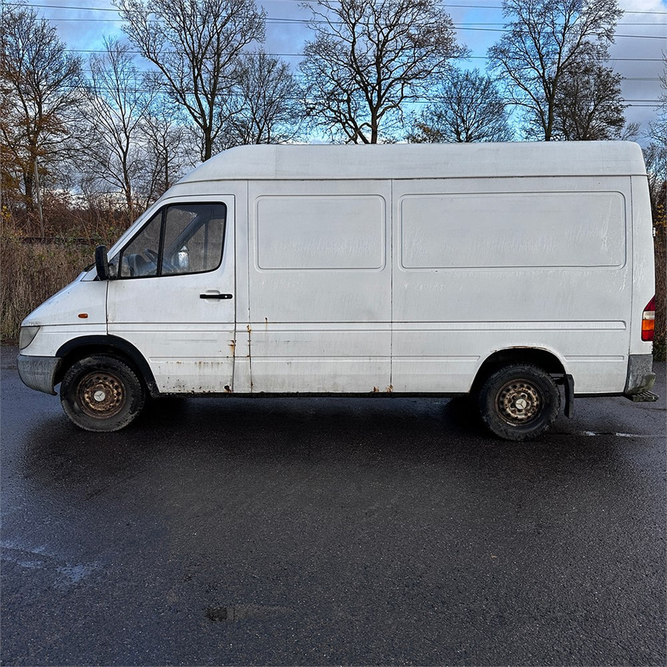 Mercedes SPRINTER 316 CDI-35 - Gesloten bestelwagen: afbeelding 4 Mercedes SPRINTER 316 CDI-35 - Gesloten bestelwagen: afbeelding 4