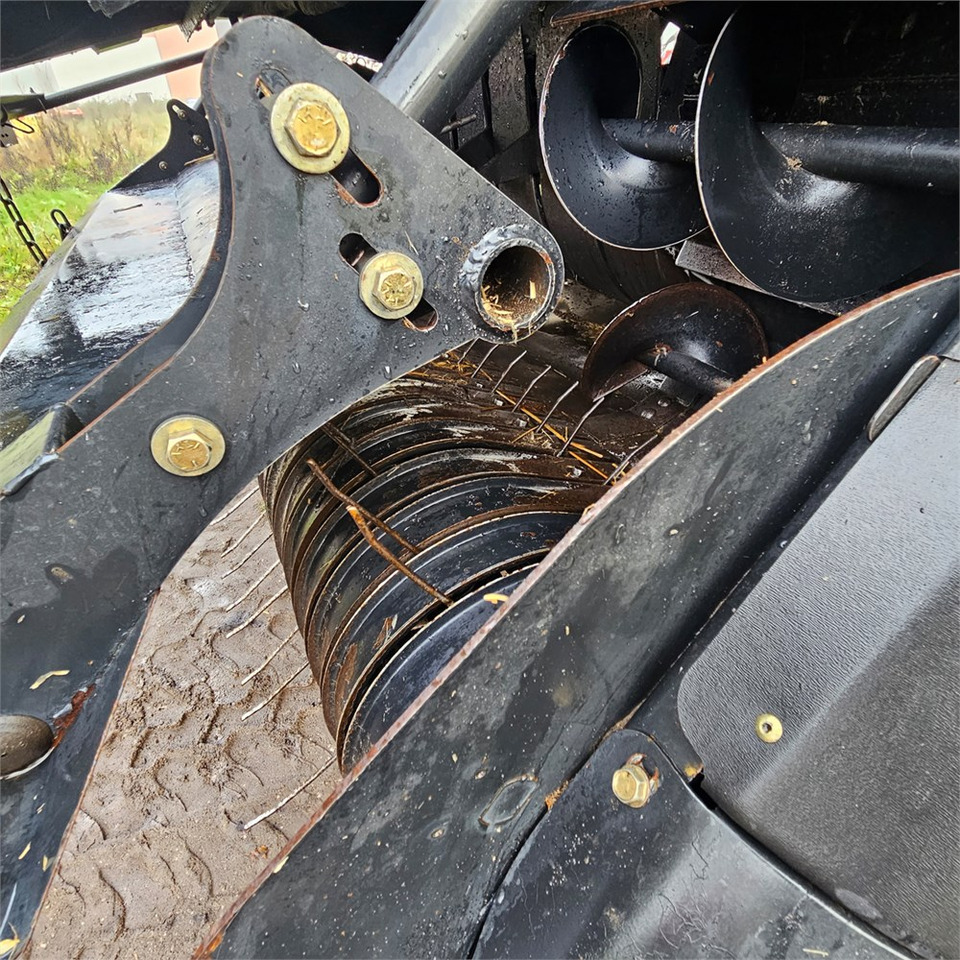 Leasing New Holland BB9090 New Holland BB9090: afbeelding 29