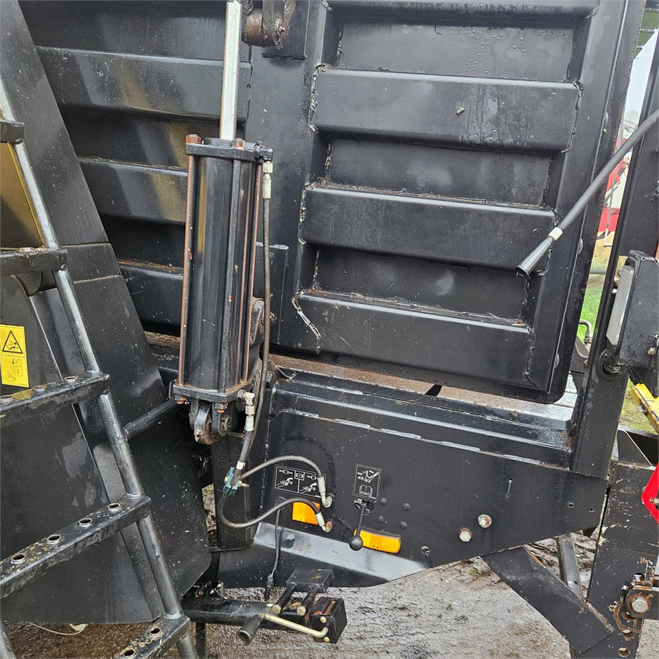 Leasing New Holland BB9090 New Holland BB9090: afbeelding 21