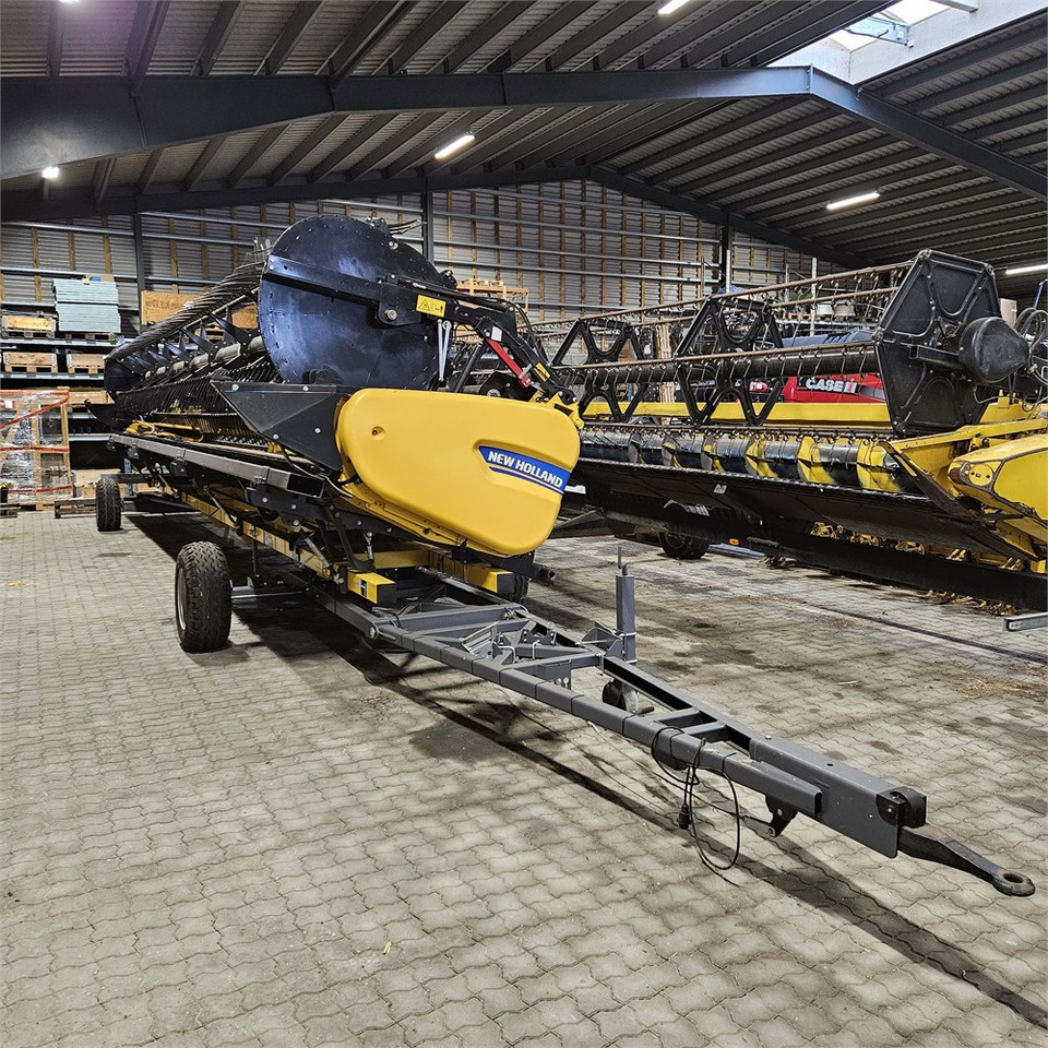 New Holland CT14 - Oogstmachine: afbeelding 1 New Holland CT14 - Oogstmachine: afbeelding 1