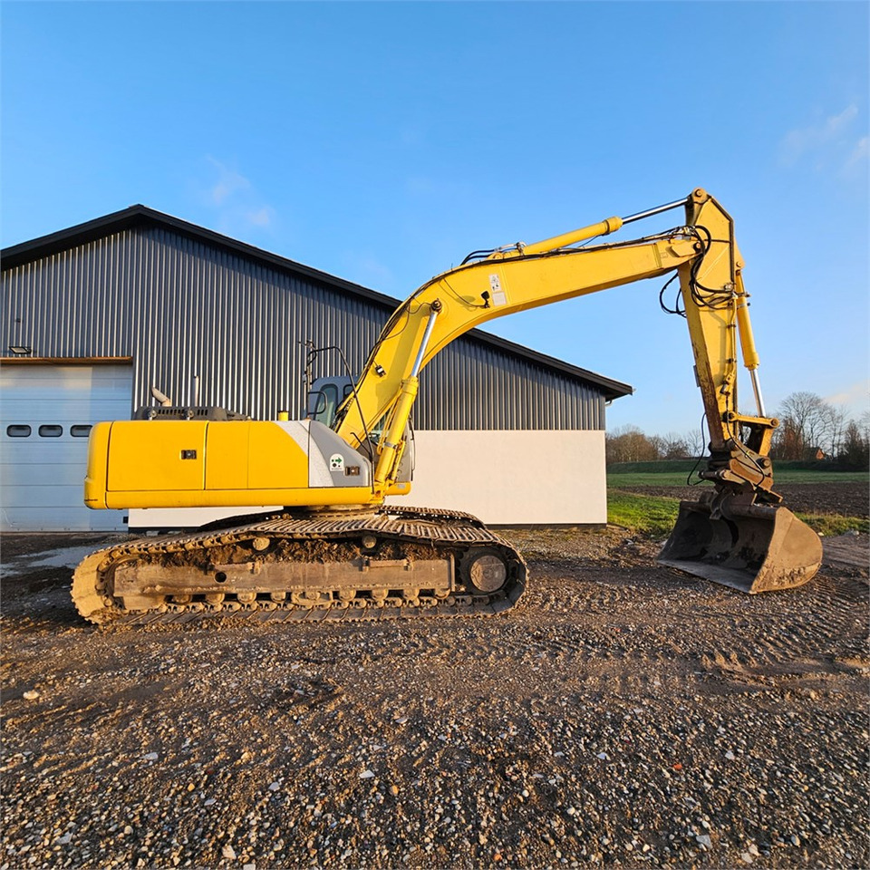 New Holland E 305 - Rupsgraafmachine: afbeelding 5 New Holland E 305 - Rupsgraafmachine: afbeelding 5