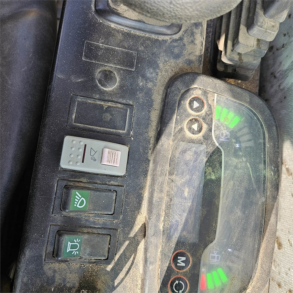 Minigraafmachine New Holland E26C: afbeelding 13 Minigraafmachine New Holland E26C: afbeelding 13