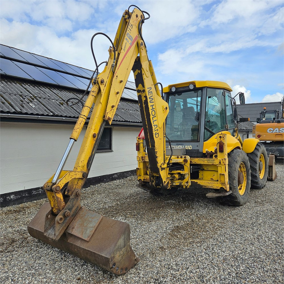 New Holland LB115-4PS - Graaflaadmachine: afbeelding 4 New Holland LB115-4PS - Graaflaadmachine: afbeelding 4