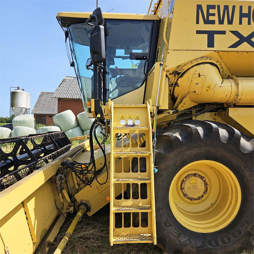 Oogstmachine New Holland TX68: afbeelding 9 Oogstmachine New Holland TX68: afbeelding 9