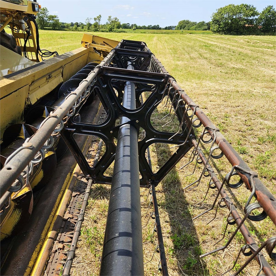Oogstmachine New Holland TX68: afbeelding 47 Oogstmachine New Holland TX68: afbeelding 47