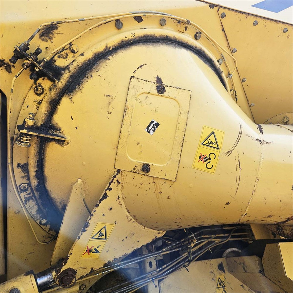 Oogstmachine New Holland TX68: afbeelding 28 Oogstmachine New Holland TX68: afbeelding 28