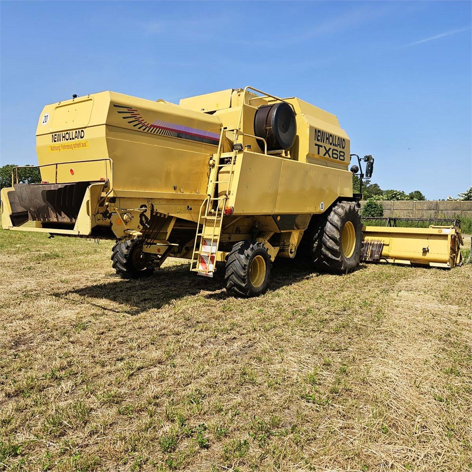 Oogstmachine New Holland TX68: afbeelding 8 Oogstmachine New Holland TX68: afbeelding 8