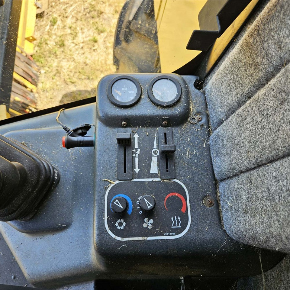 Oogstmachine New Holland TX68: afbeelding 15 Oogstmachine New Holland TX68: afbeelding 15