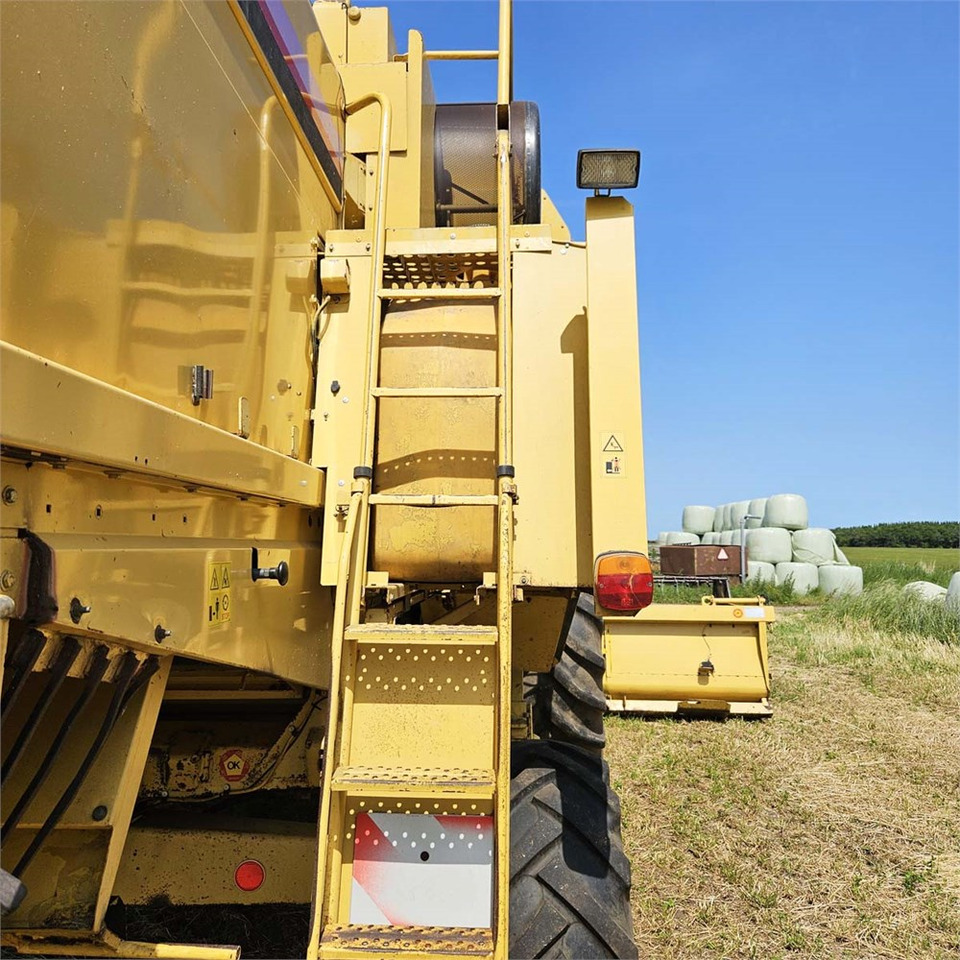 Oogstmachine New Holland TX68: afbeelding 36 Oogstmachine New Holland TX68: afbeelding 36