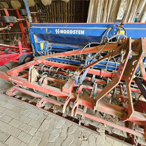 Nordsten NS 3040 - Zaai-/ Plantmachine: afbeelding 4 Nordsten NS 3040 - Zaai-/ Plantmachine: afbeelding 4