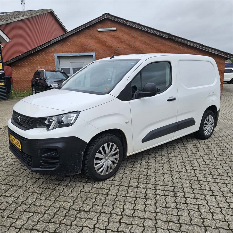 Peugeot Partner 1,5 Blue HDI 100 L1 - Kleine bestelwagen: afbeelding 1 Peugeot Partner 1,5 Blue HDI 100 L1 - Kleine bestelwagen: afbeelding 1