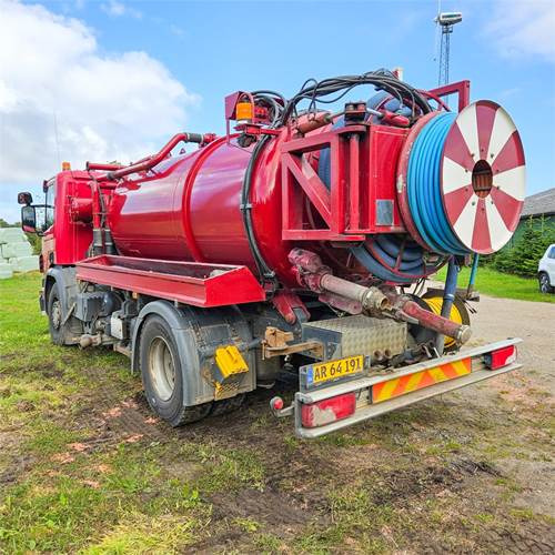 Scania P250 - Vacuümwagen: afbeelding 1 Scania P250 - Vacuümwagen: afbeelding 1