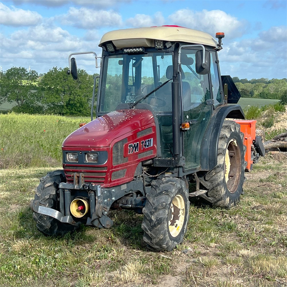 TYM T 431 - Gemeentelijke tractor: afbeelding 2 TYM T 431 - Gemeentelijke tractor: afbeelding 2