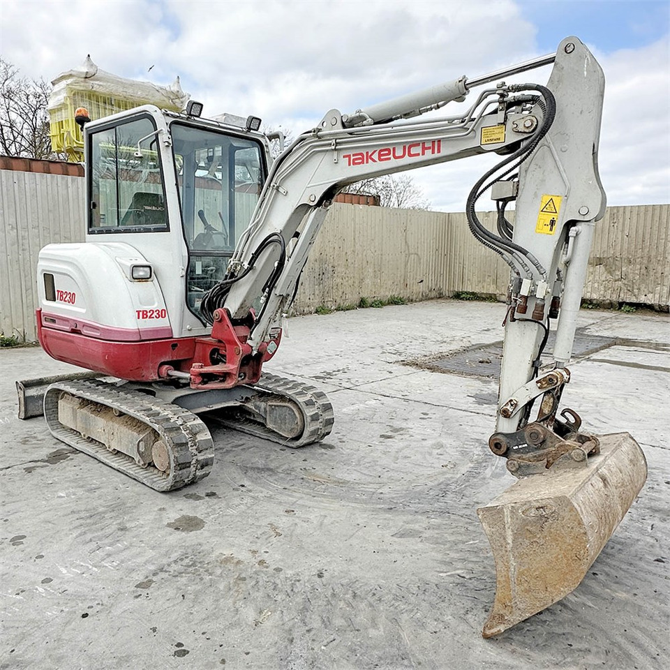 Leasing Takeuchi TB230 Takeuchi TB230: afbeelding 8