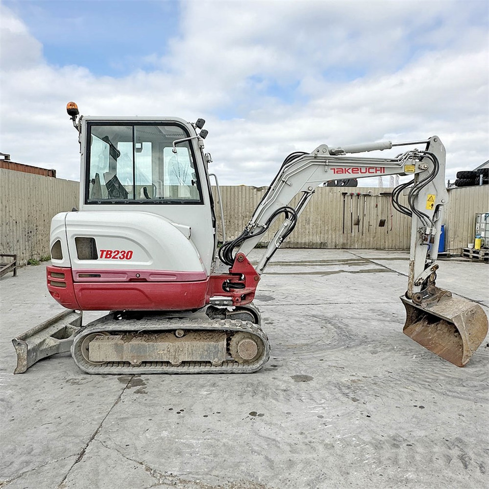 Leasing Takeuchi TB230 Takeuchi TB230: afbeelding 7