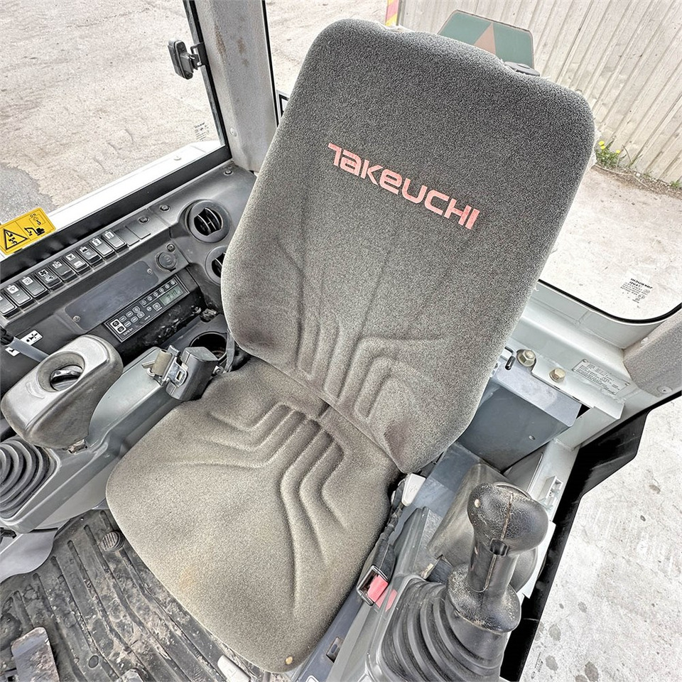 Leasing Takeuchi TB230 Takeuchi TB230: afbeelding 14