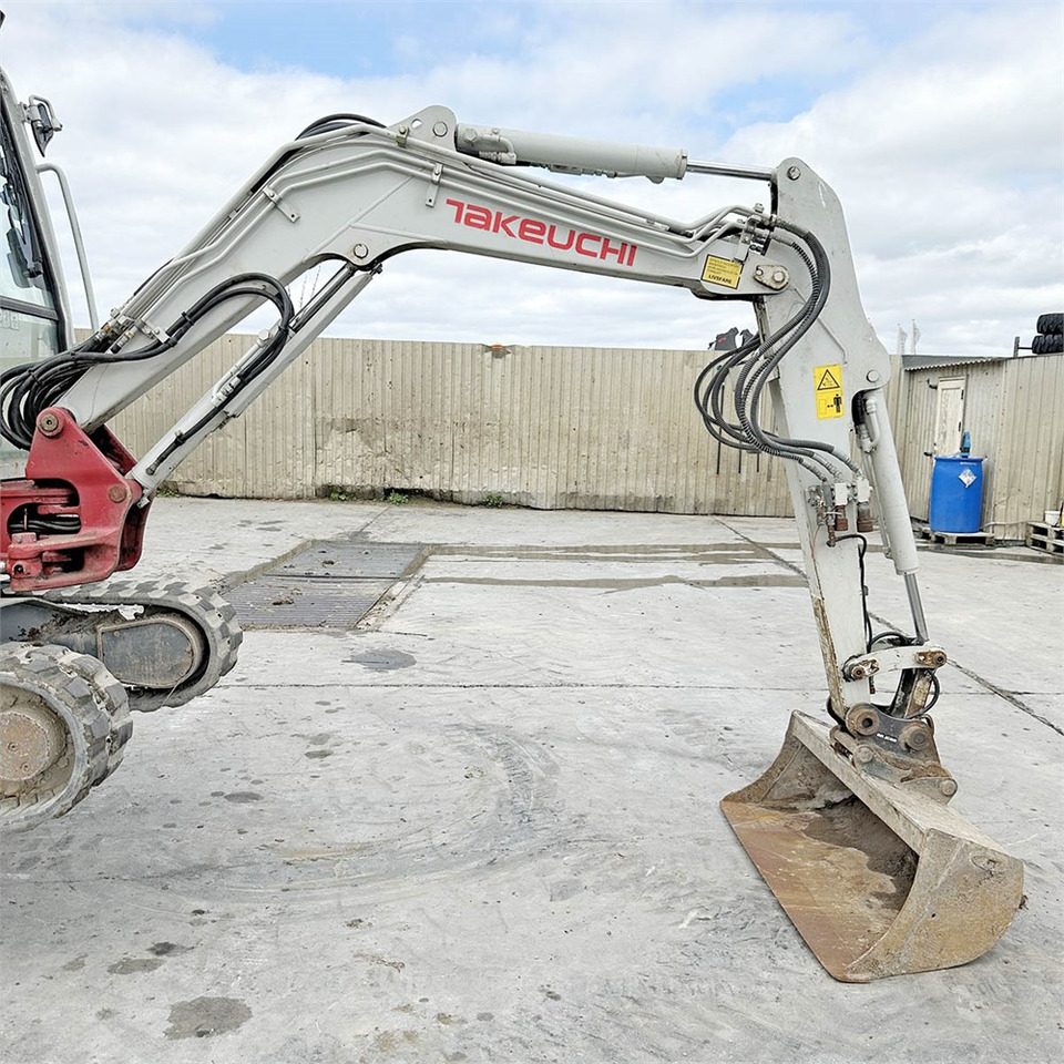 Leasing Takeuchi TB230 Takeuchi TB230: afbeelding 12