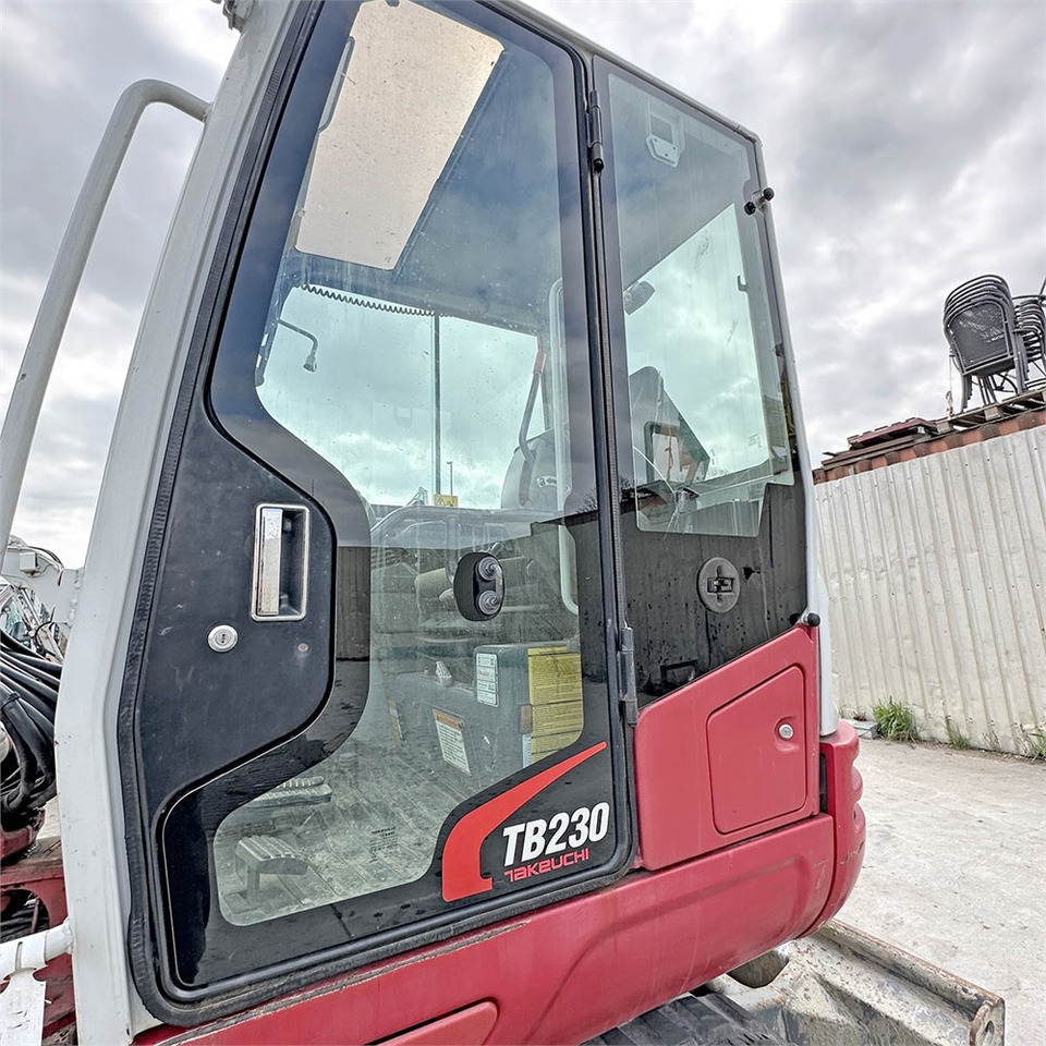 Leasing Takeuchi TB230 Takeuchi TB230: afbeelding 13