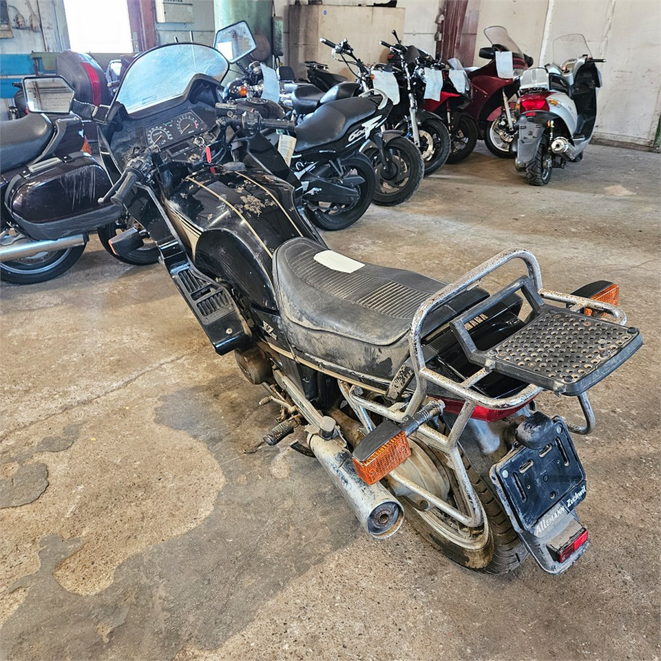 Yamaha XZ550 - Motorfiets: afbeelding 3 Yamaha XZ550 - Motorfiets: afbeelding 3