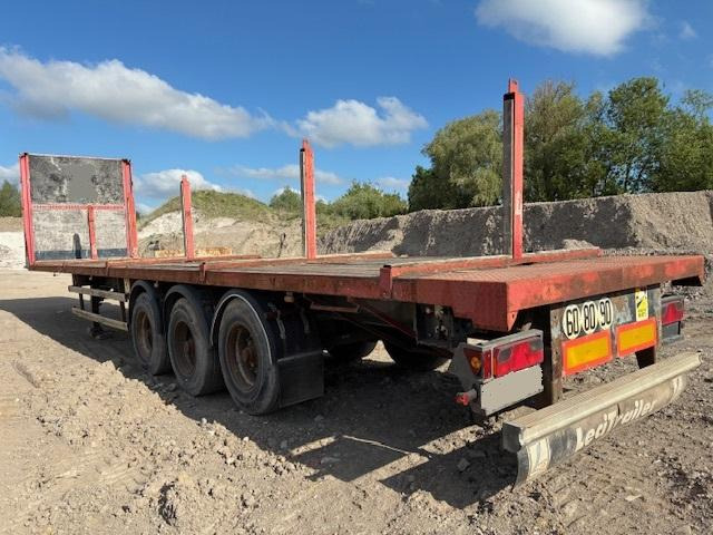 Lecitrailer SEMI PLATEAU 3 ESSIEUX - Open/ Plateau aanhangwagen: afbeelding 2 Lecitrailer SEMI PLATEAU 3 ESSIEUX - Open/ Plateau aanhangwagen: afbeelding 2