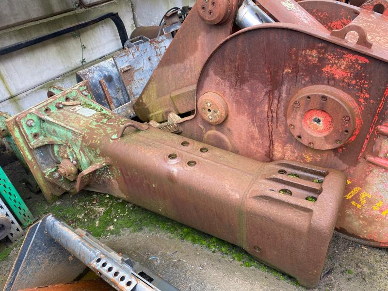 MONTABERT BRISE ROCHE BRV 45 - Hydraulische hamer: afbeelding 2 MONTABERT BRISE ROCHE BRV 45 - Hydraulische hamer: afbeelding 2