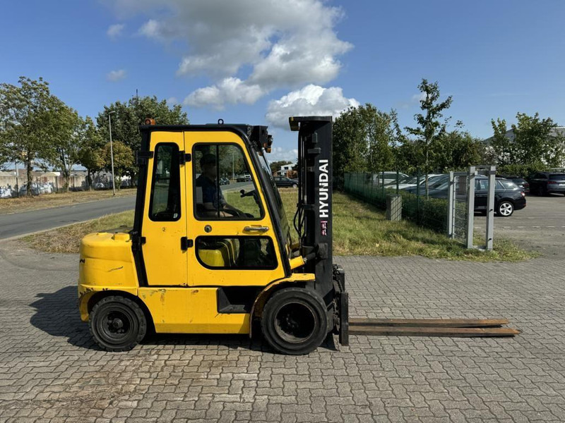 Hyundai 33D-7E - Diesel heftruck: afbeelding 4 Hyundai 33D-7E - Diesel heftruck: afbeelding 4