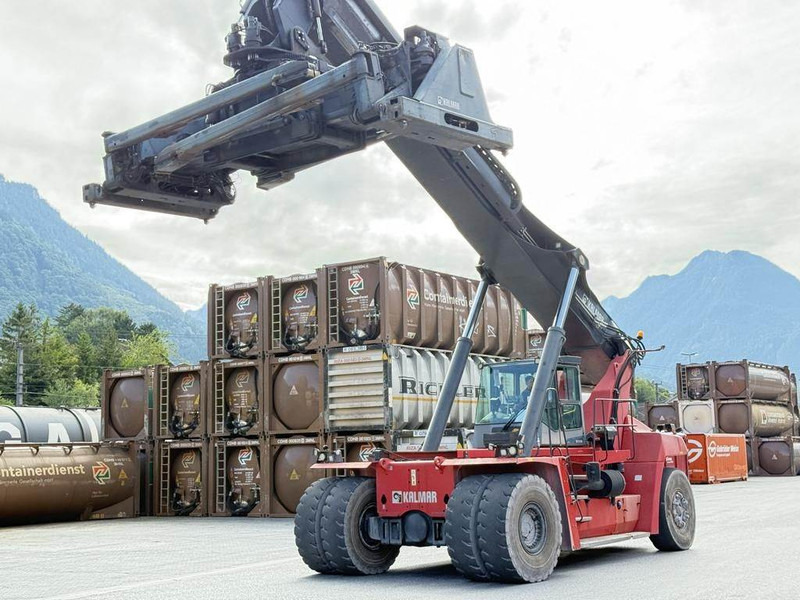 Kalmar DRF400-60C5 - Reach stacker: afbeelding 2 Kalmar DRF400-60C5 - Reach stacker: afbeelding 2