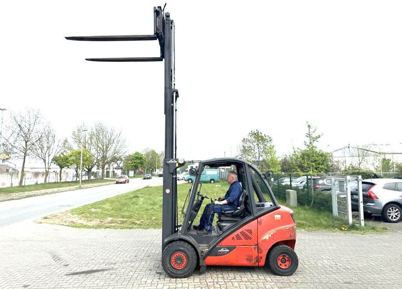 Linde H30D-02 - Diesel heftruck: afbeelding 2 Linde H30D-02 - Diesel heftruck: afbeelding 2