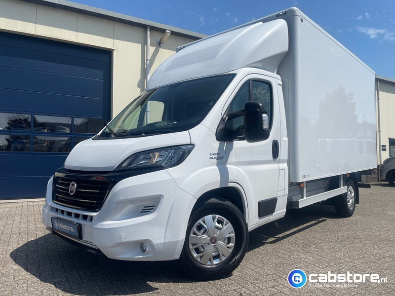 Fiat Ducato 2.3 Multijet 160 Pk Euro 6 - Bouwjaar 2021 - Handgeschakeld 6 speed - Airco - 3 zitplaatsen - Laadklep - Bakwagen: afbeelding 2 Fiat Ducato 2.3 Multijet 160 Pk Euro 6 - Bouwjaar 2021 - Handgeschakeld 6 speed - Airco - 3 zitplaatsen - Laadklep - Bakwagen: afbeelding 2