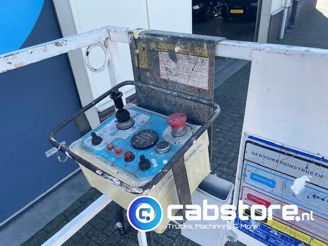 Iteco IG 4080 Schaarhoogwerker Abeitsbuhne - Skylift - Year 2001 - High 6.2 meter - Schaarlift: afbeelding 4 Iteco IG 4080 Schaarhoogwerker Abeitsbuhne - Skylift - Year 2001 - High 6.2 meter - Schaarlift: afbeelding 4