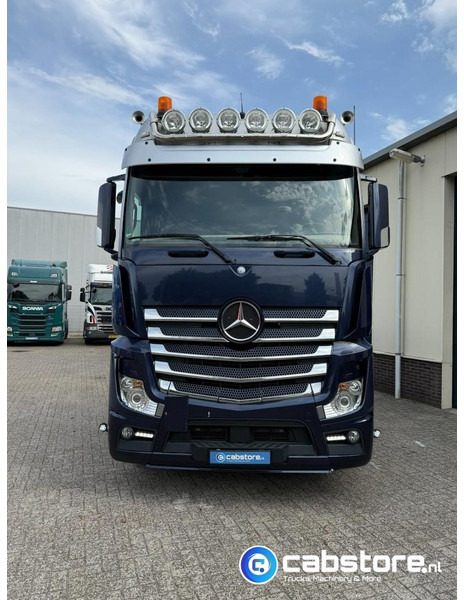 Mercedes-Benz ACTROS 3663 Euro 6 - 8x2 - RETARDER - Bouwjaar 09-2017 - 30 Ton's Container Kabelsysteem - Km 476.892 - Good condition - Kabelsysteem truck: afbeelding 4 Mercedes-Benz ACTROS 3663 Euro 6 - 8x2 - RETARDER - Bouwjaar 09-2017 - 30 Ton's Container Kabelsysteem - Km 476.892 - Good condition - Kabelsysteem truck: afbeelding 4