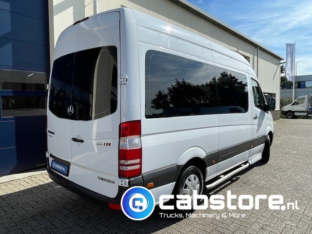 Mercedes-Benz SPRINTER 211 CDI - L2/H2- Automatische versnellingsbak - 9 Persoons - Bouwjaar 2009 - APK tot 17-01-2026 ! - Side bars - Privacy glas - Airco - Minibus, Personenvervoer: afbeelding 4 Mercedes-Benz SPRINTER 211 CDI - L2/H2- Automatische versnellingsbak - 9 Persoons - Bouwjaar 2009 - APK tot 17-01-2026 ! - Side bars - Privacy glas - Airco - Minibus, Personenvervoer: afbeelding 4
